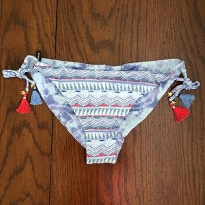 🏖Victoria’s Secret REVERSIBLE Swimsuit Bottom